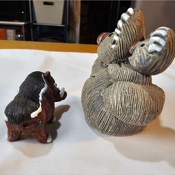 Vintage Hand Carved Koala and Warthog Clay Peruvian Figurines - Picture 2 of 6